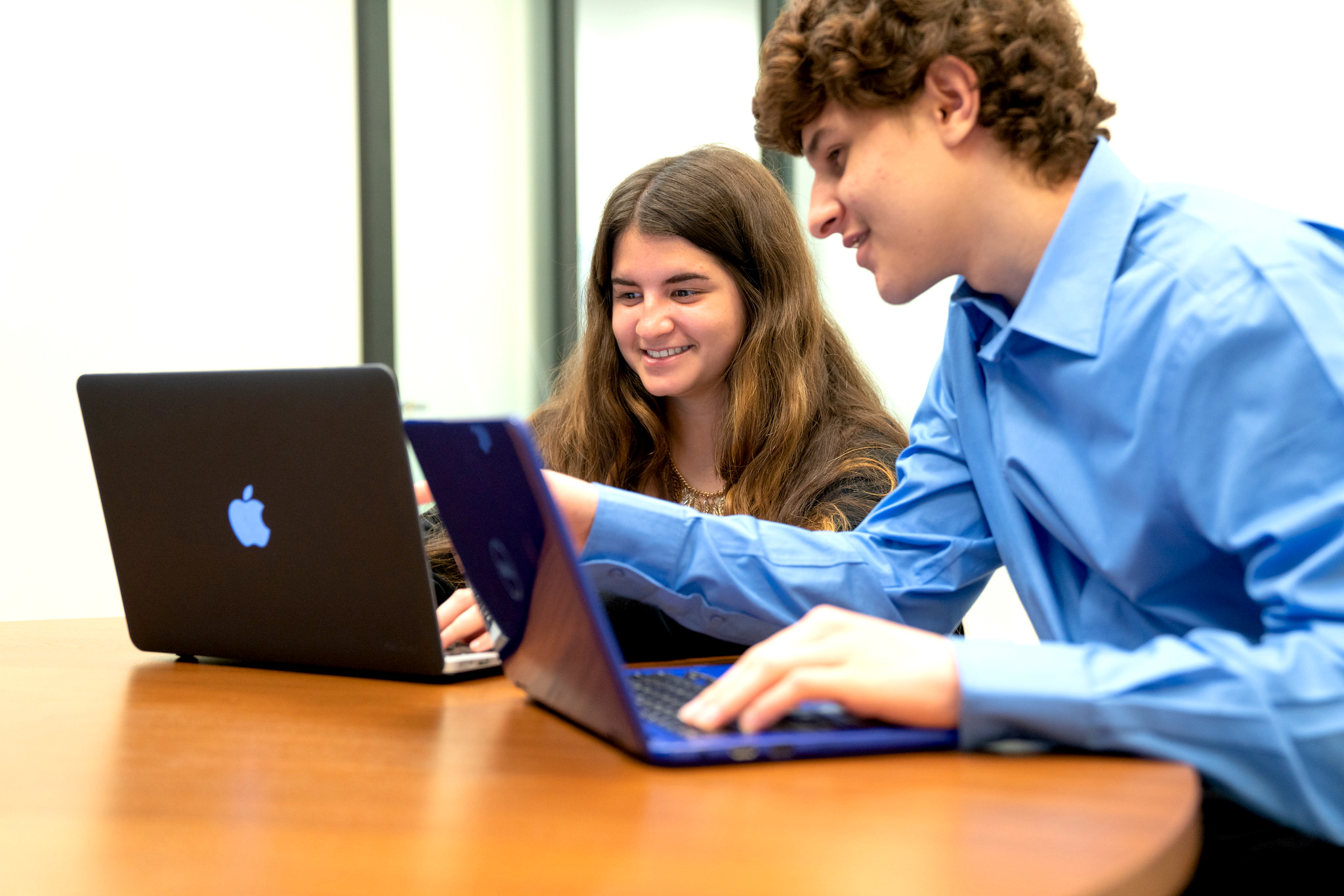 SCIS host Summer Youth Internship Program at FIU